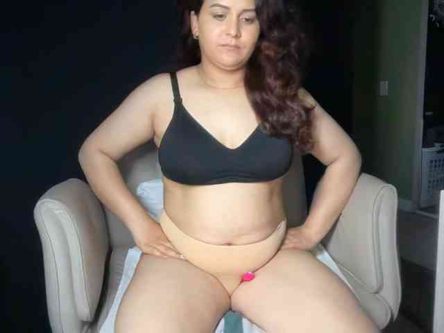ema-love webcam