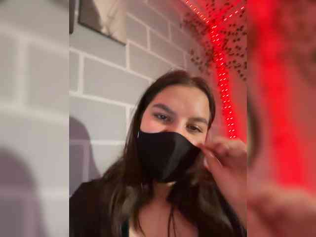 murka_murmurmur webcam