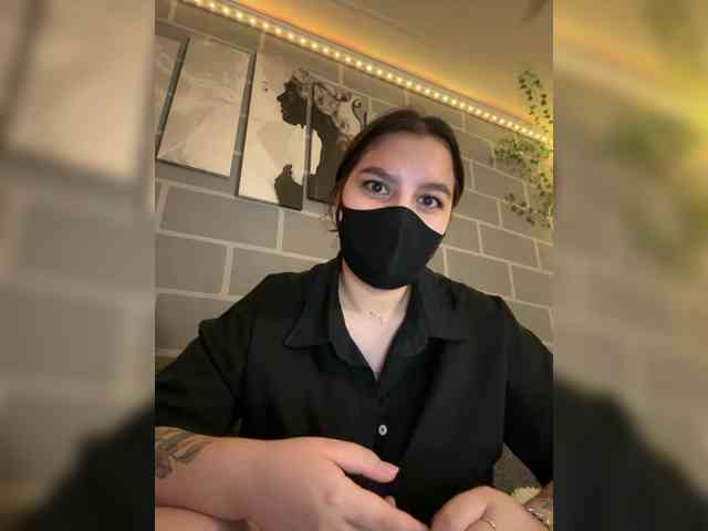 murka_murmurmur webcam