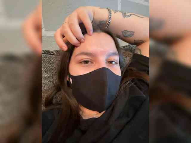 murka_murmurmur webcam