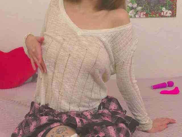 CuteAlicewow webcam