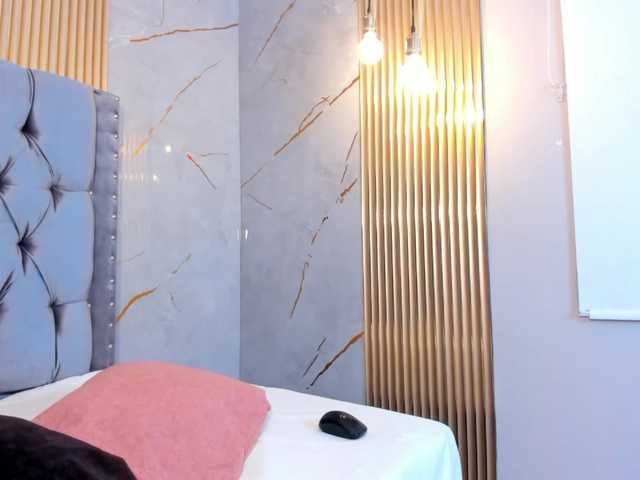 kay-chell's BongaCams show and profile