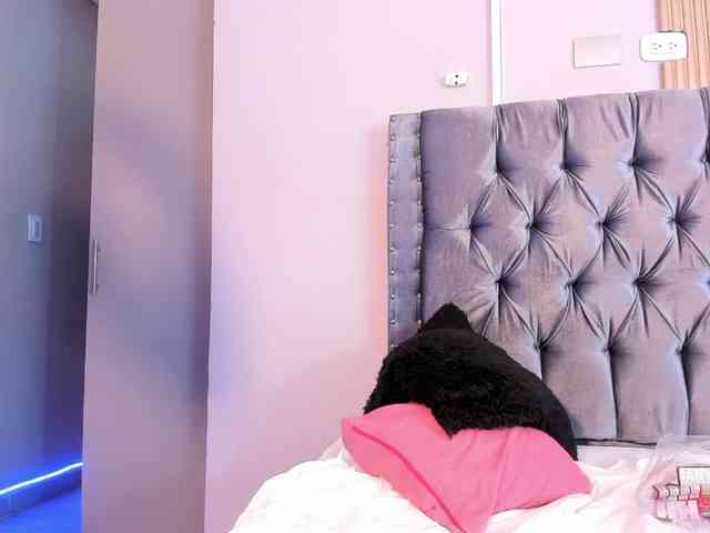 kay-chell webcam