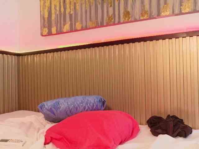 kay-chell webcam