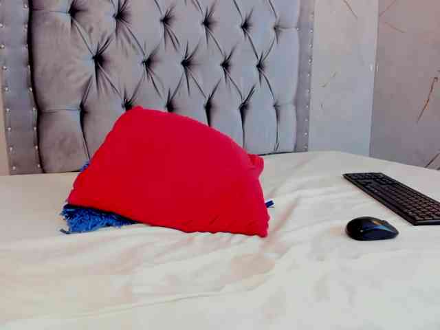 kay-chell webcam