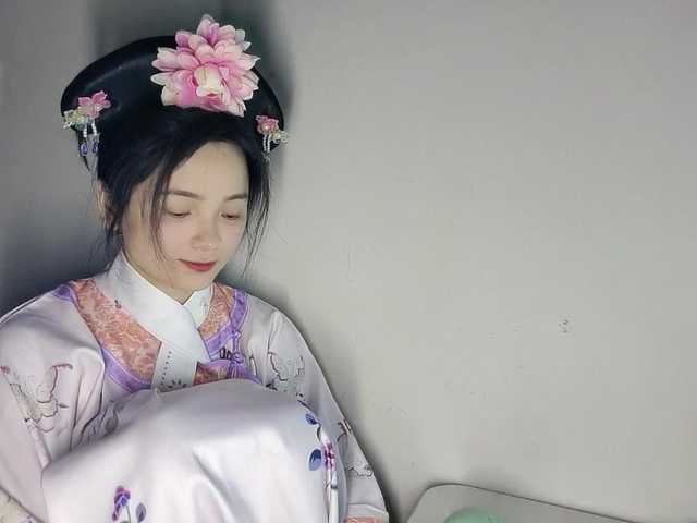 lanerb's BongaCams show and profile