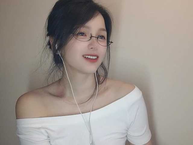 lanerb live cam on BongaCams