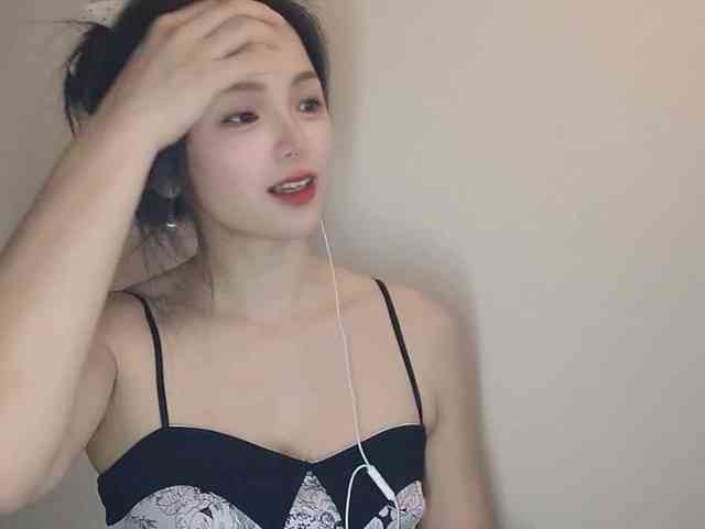 Modella: -July-