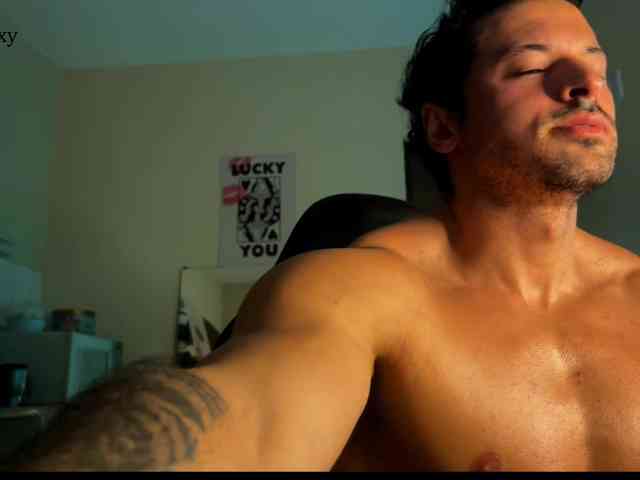 lucasfit24