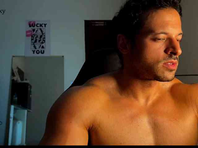 lucasfit24