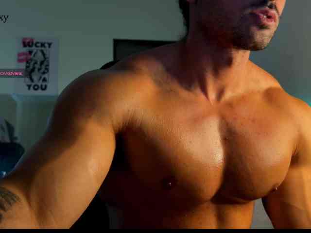 lucasfit24