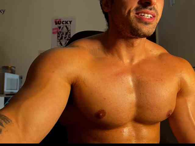 lucasfit24