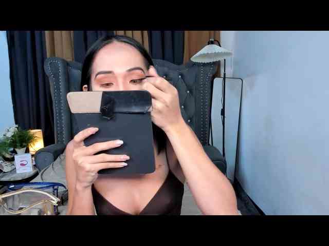 Sweetzewy Live Webcam on BongaCams