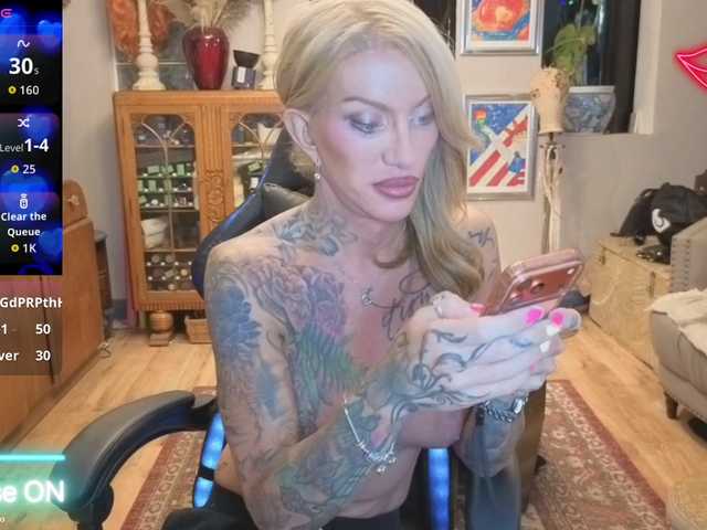 shytransuk live cam on BongaCams