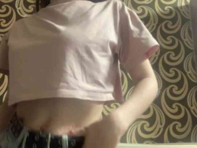 GayeHinaman webcam
