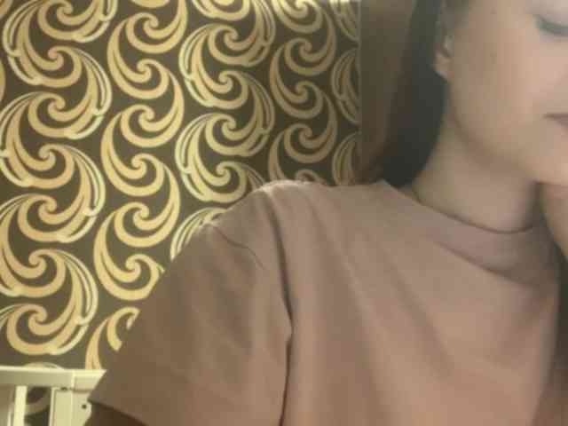 GayeHinaman webcam