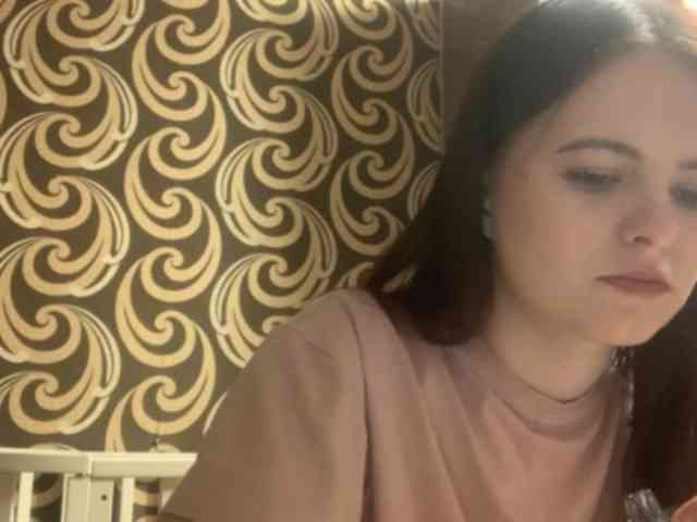 GayeHinaman webcam