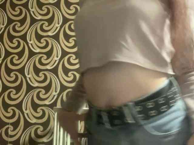 GayeHinaman webcam