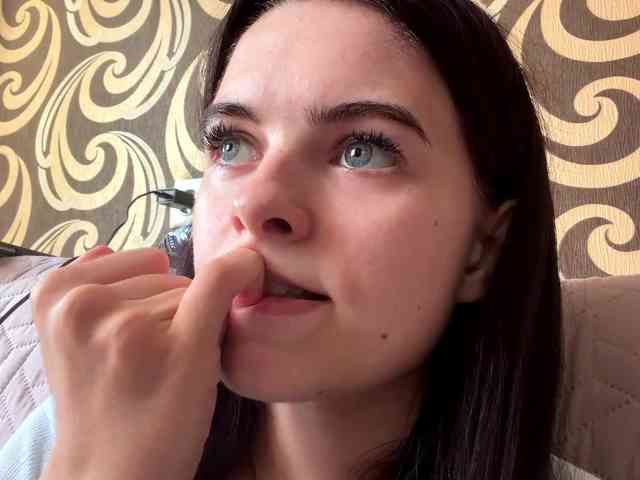 GayeHinaman webcam