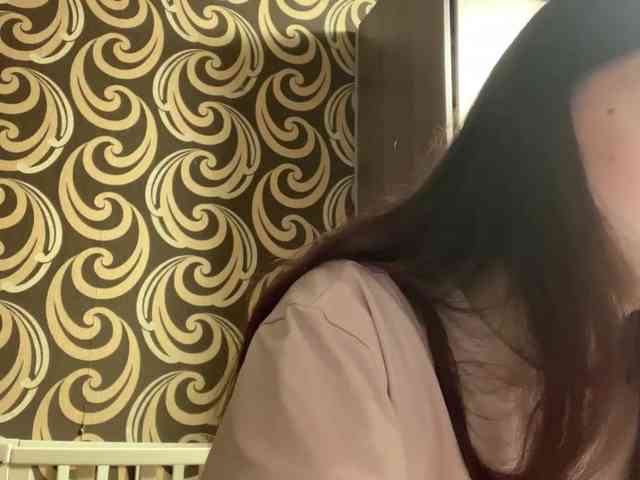 GayeHinaman webcam