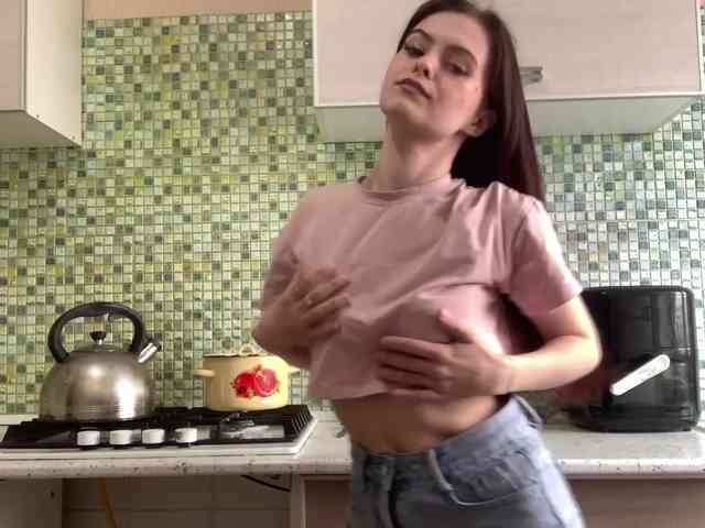 GayeHinaman webcam