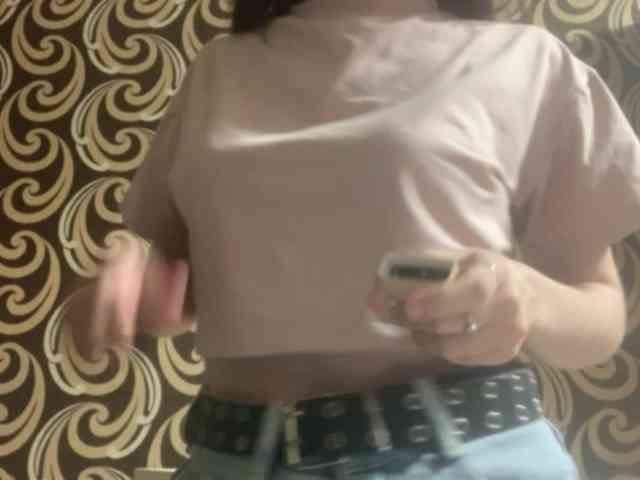 GayeHinaman webcam