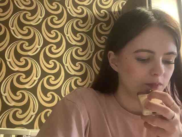 GayeHinaman webcam