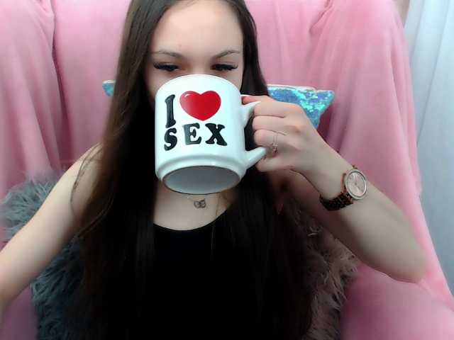 LiliBlush live cam on BongaCams