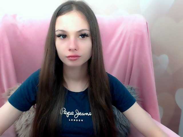 LiliBlush live cam on BongaCams