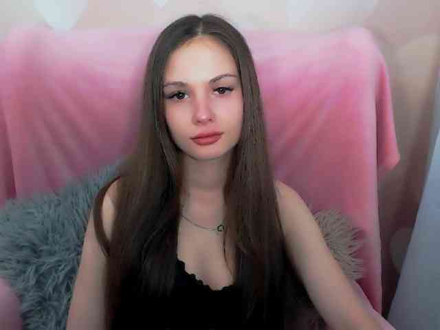 Este modelo está ao vivo agora. LiliBlush