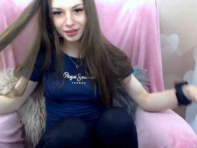 Model: LiliBlush