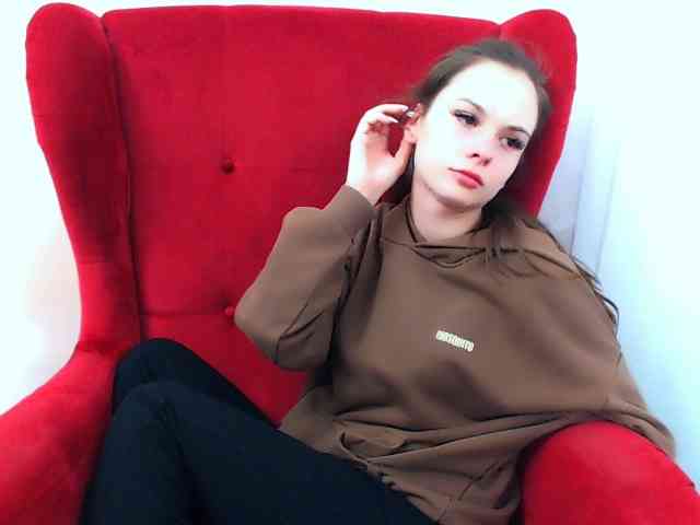 Model: LiliBlush