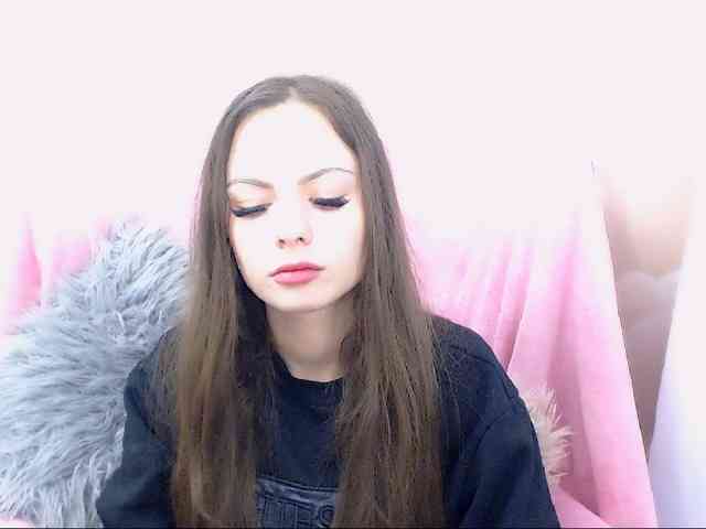 LiliBlush Live Webcam on BongaCams
