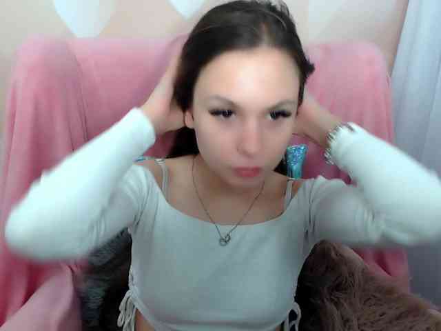 Model: LiliBlush