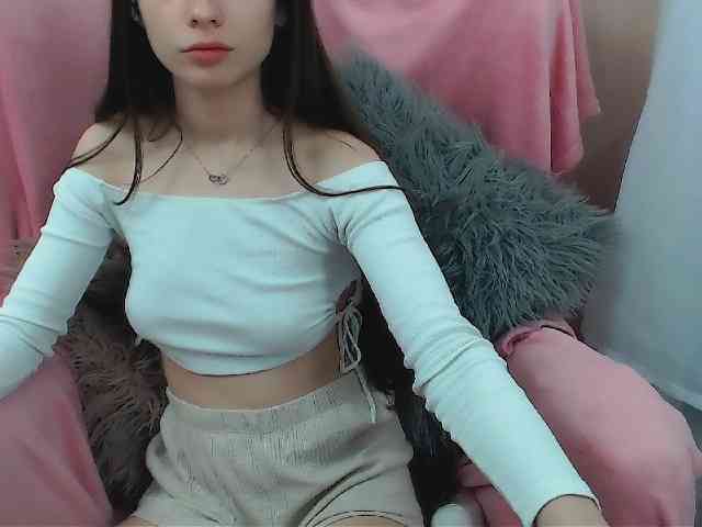 LiliBlush webcam