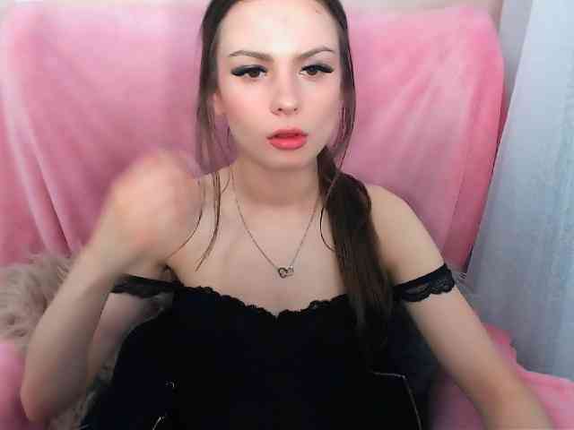 LiliBlush webcam