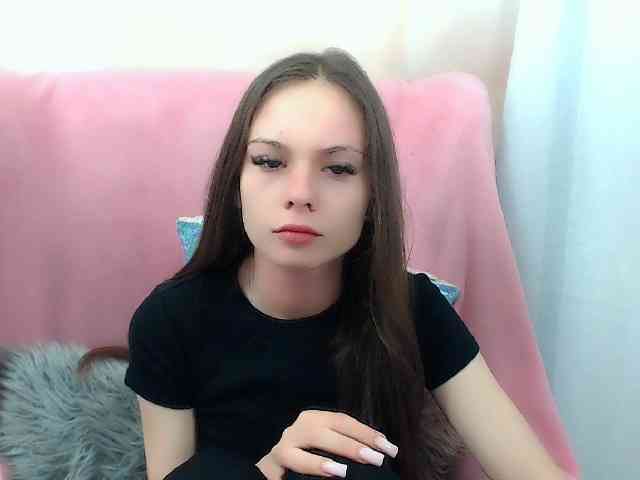 Model: LiliBlush