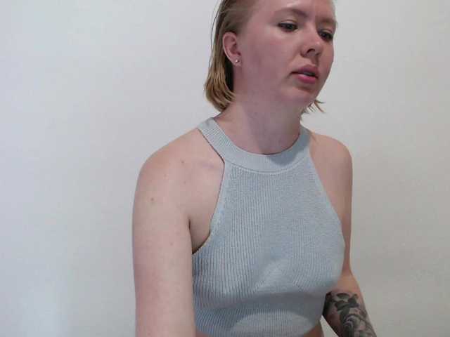 Mary318875 live cam on BongaCams