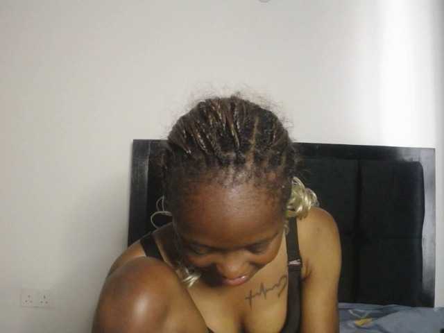 Paradisedoll's BongaCams show and profile