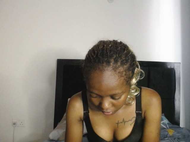 Paradisedoll's BongaCams show and profile