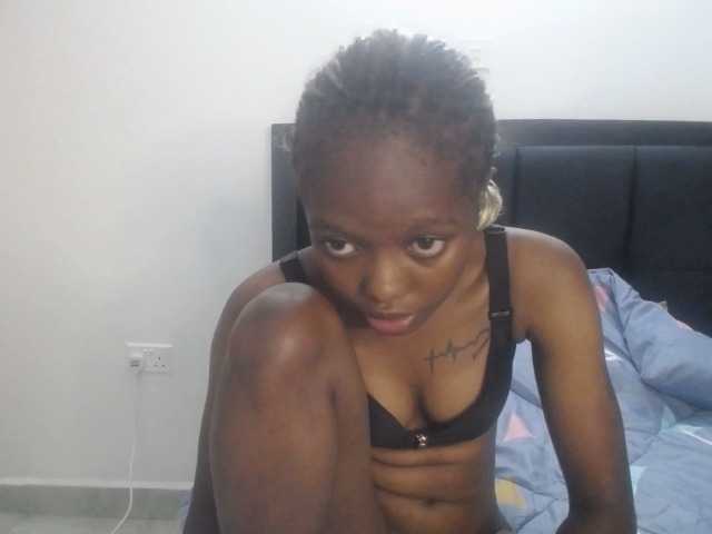 Paradisedoll's BongaCams show and profile