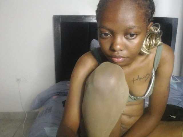 Paradisedoll's BongaCams show and profile