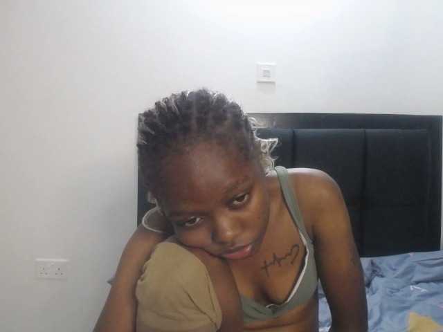 Paradisedoll's BongaCams show and profile