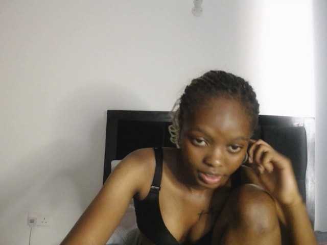Paradisedoll's BongaCams show and profile