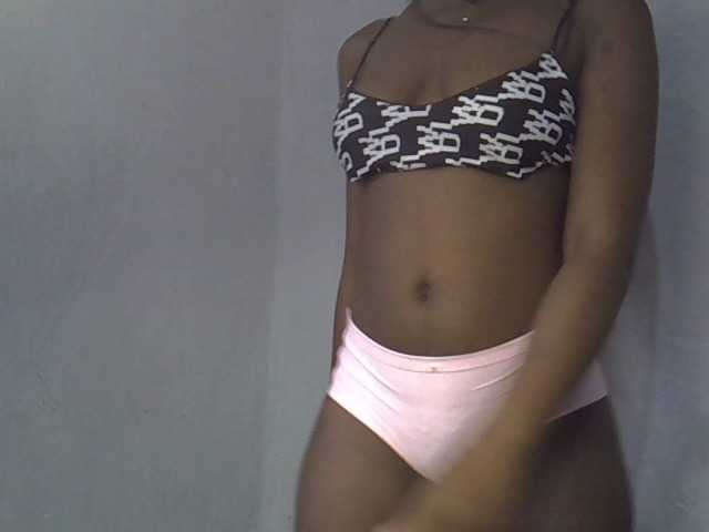 ExoticKiara1 webcam