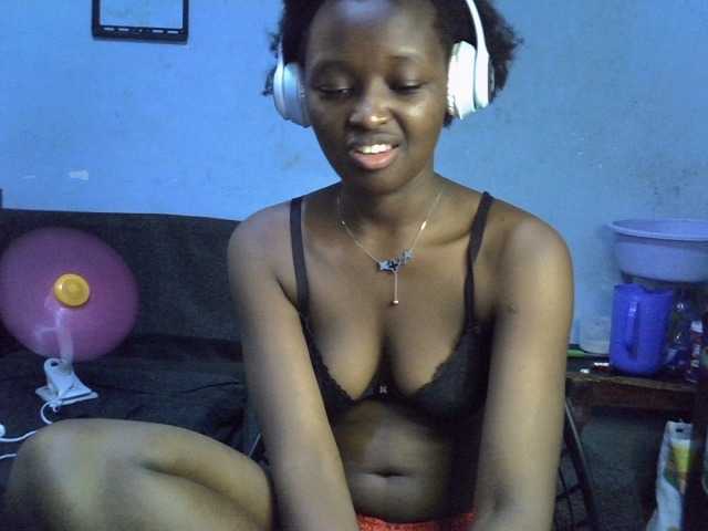 ExoticKiara1 webcam