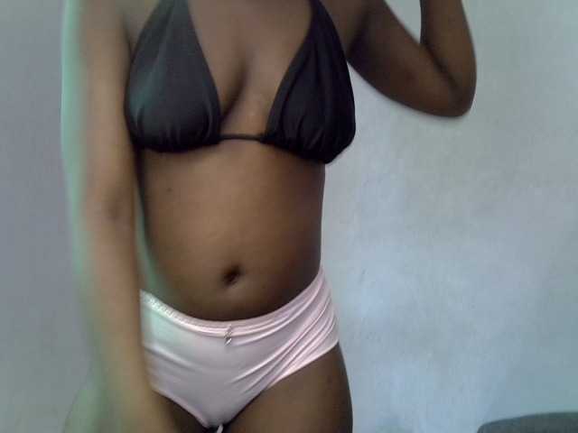 ExoticKiara1 webcam