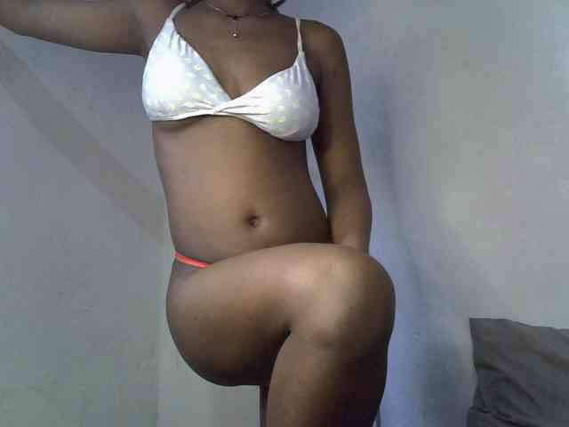 ExoticKiara1 webcam