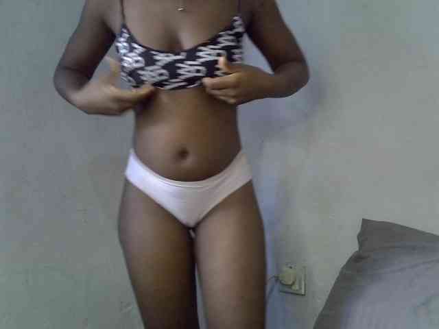 ExoticKiara1 webcam