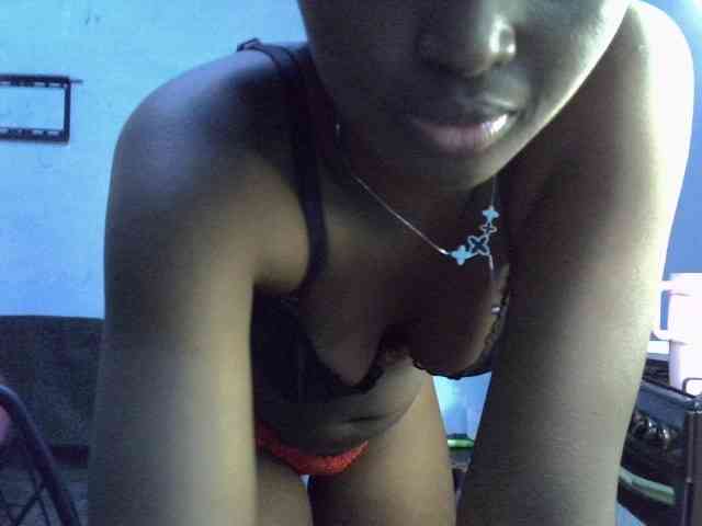 ExoticKiara1 webcam